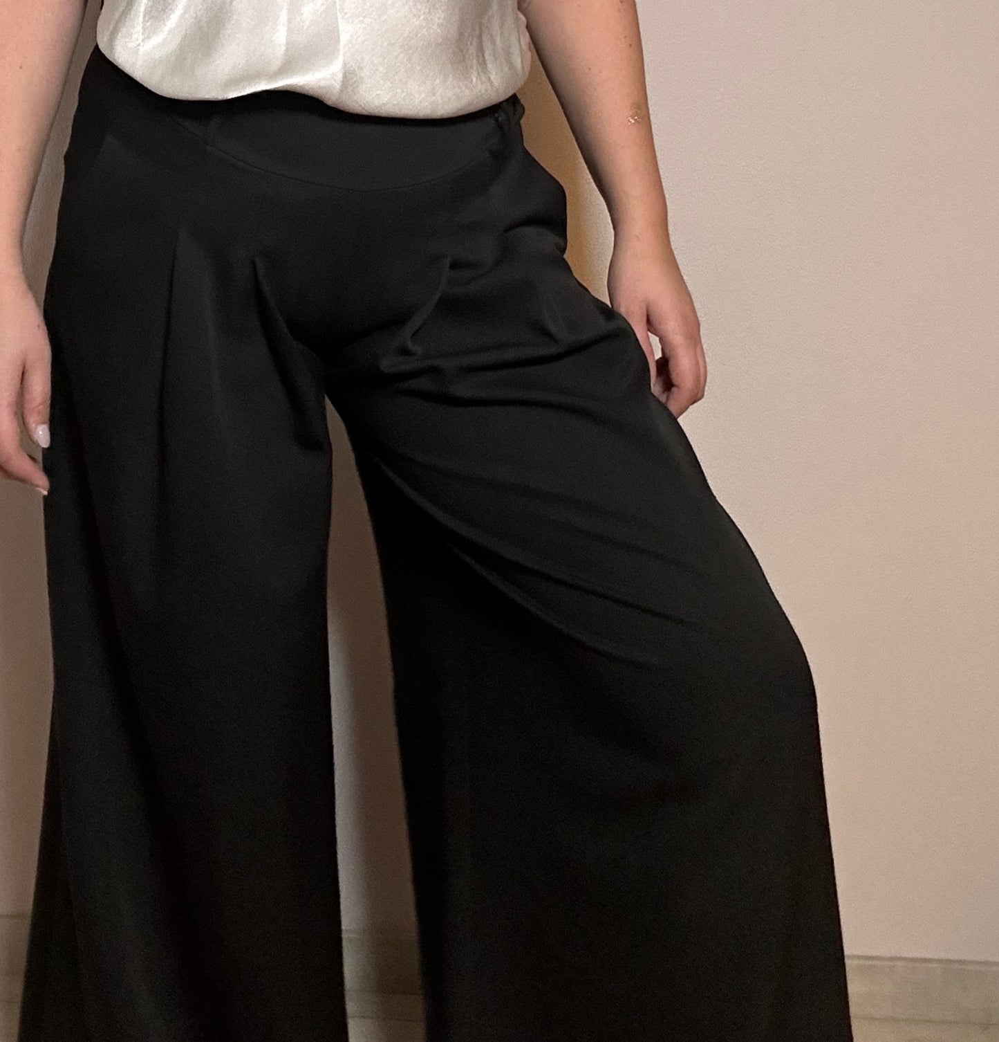 Damen Ultra weit geschnittene Hose schwarz